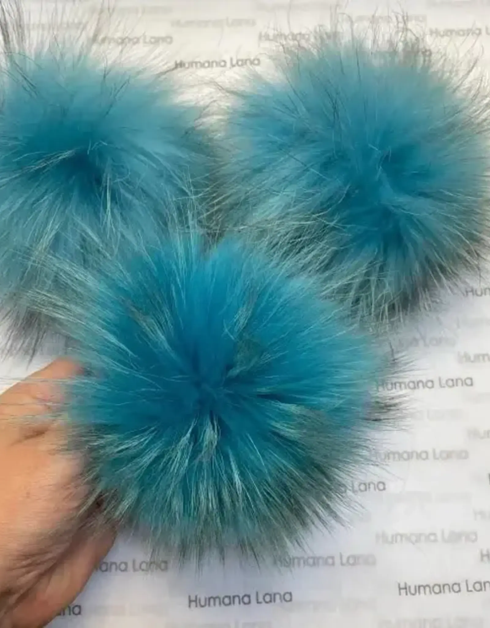 Humana Lana Racoon Fur blue green 17-18 cm