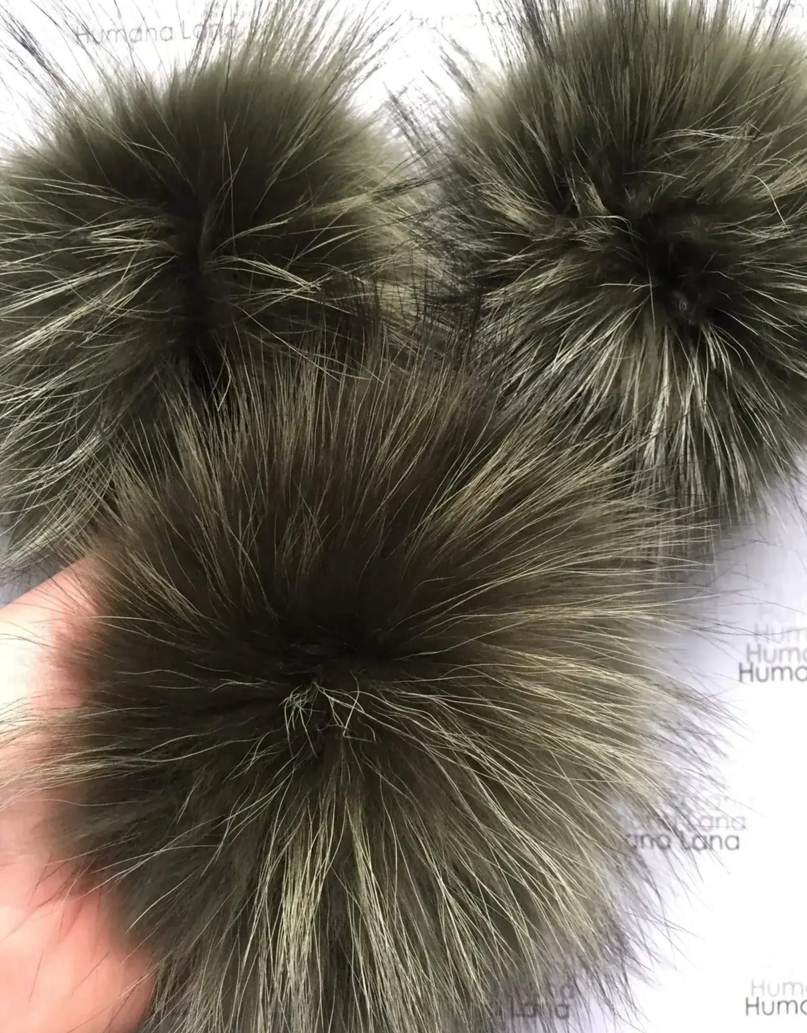 Humana Lana Racoon Fur olive 19-20 cm
