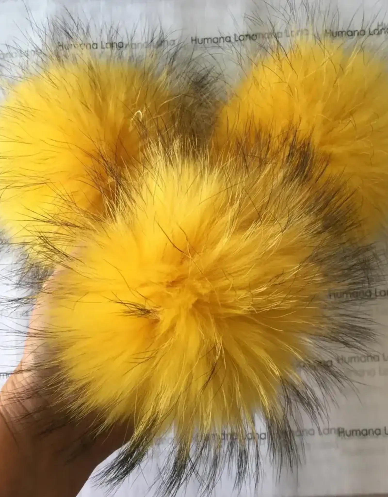 Humana Lana Racoon Fur yellow 17-18 cm