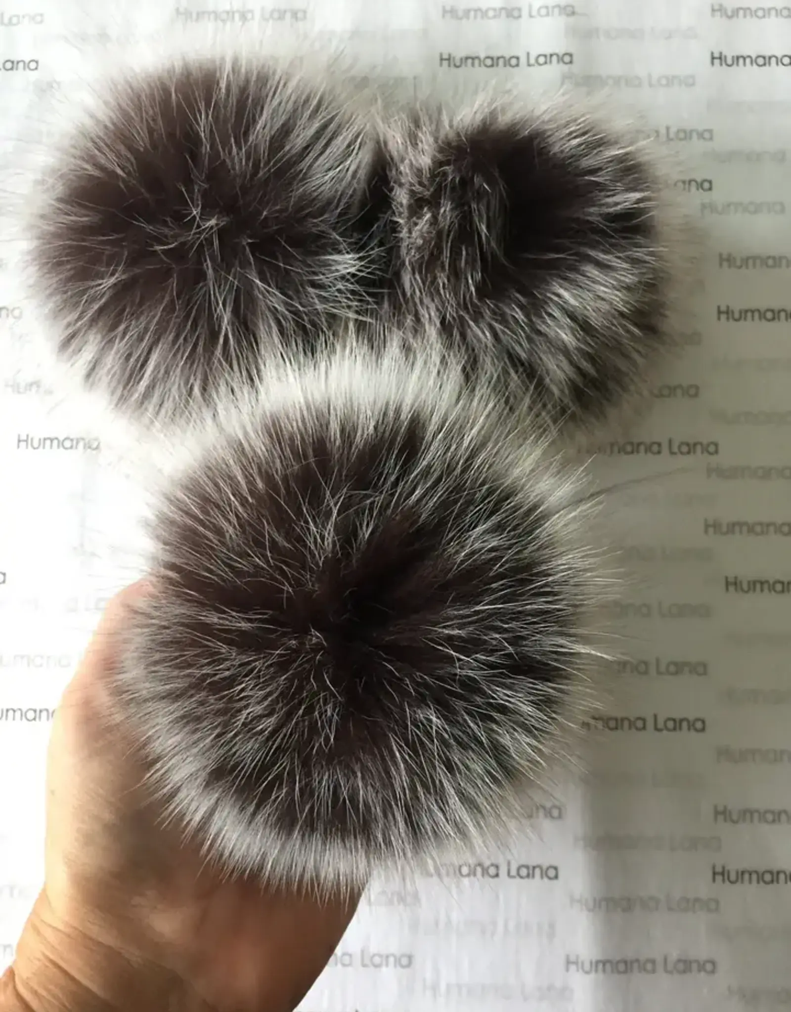 Humana Lana Fox Fur brown with white tips