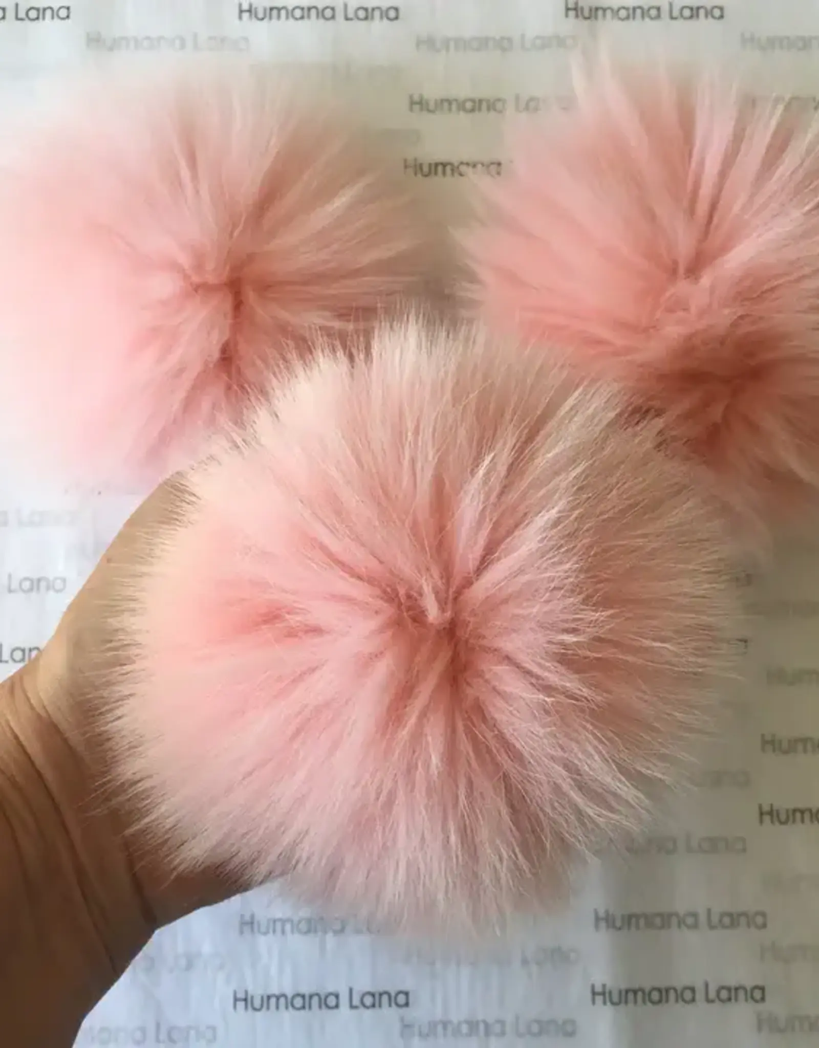 Humana Lana Fox Fur baby pink 15-16 cm