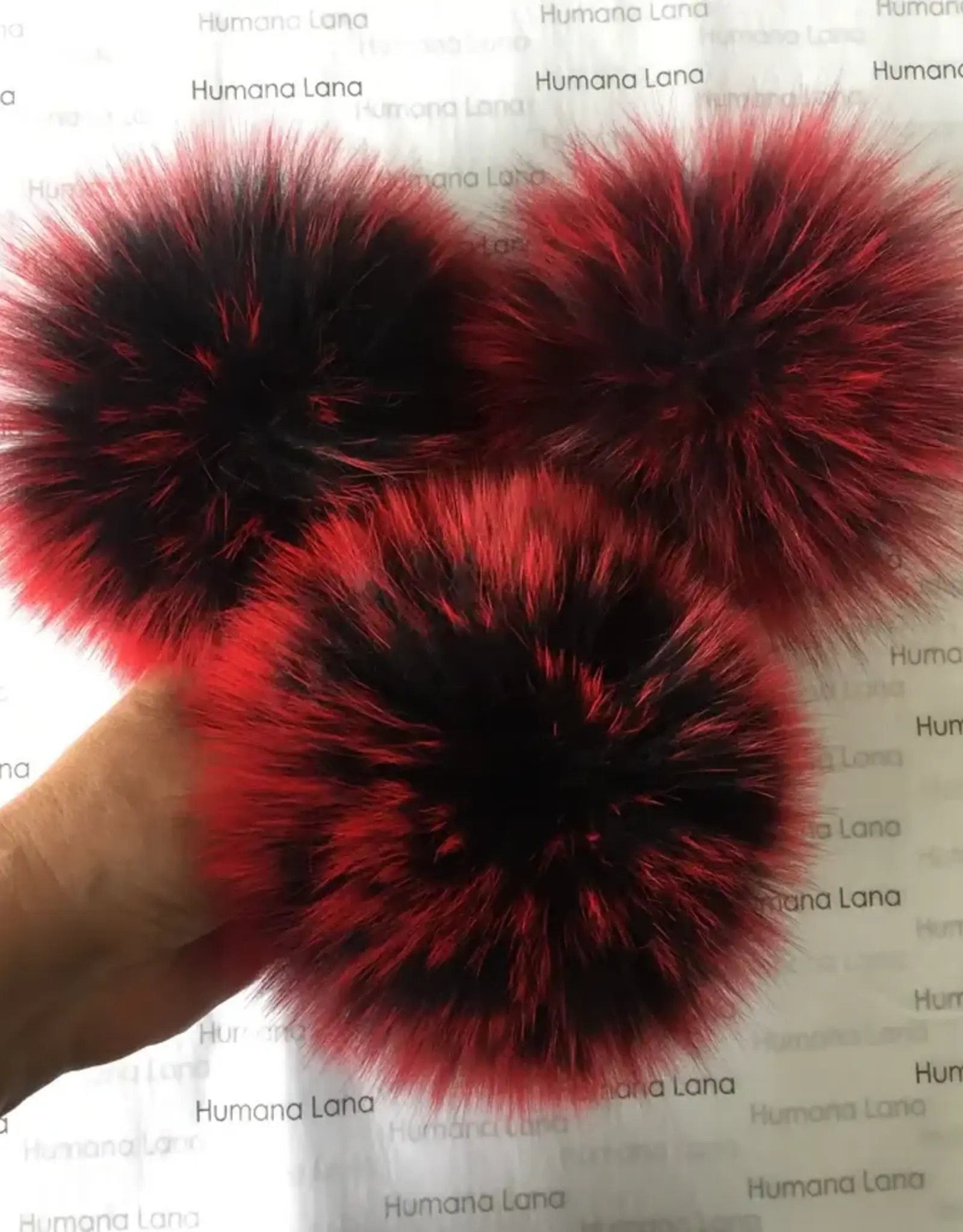 Humana Lana Fox Fur black and red 17-18 cm