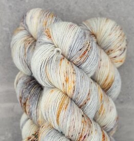 Madelinetosh Tosh Vintage silver lining