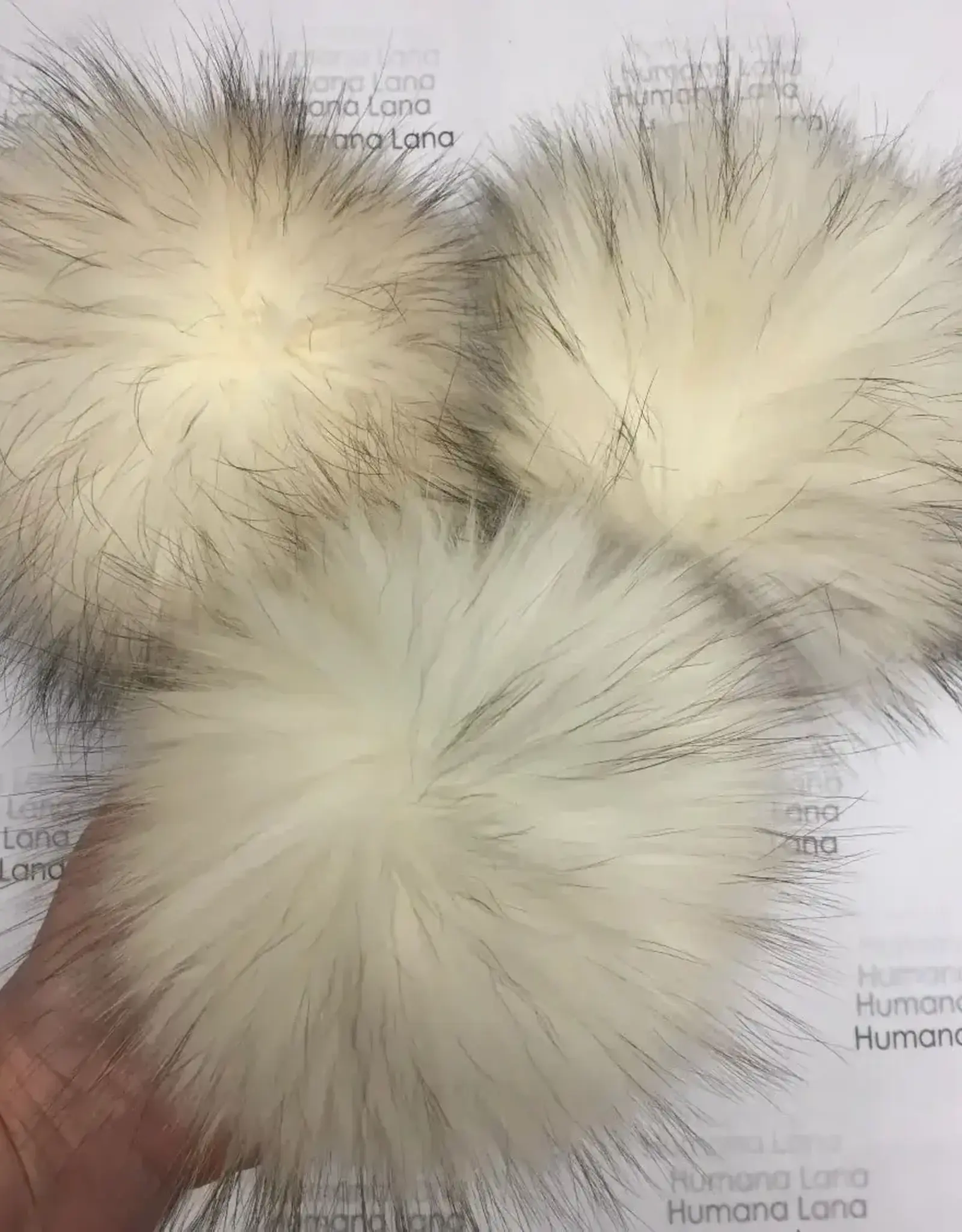 Humana Lana Racoon Fur cream 17-18 cm