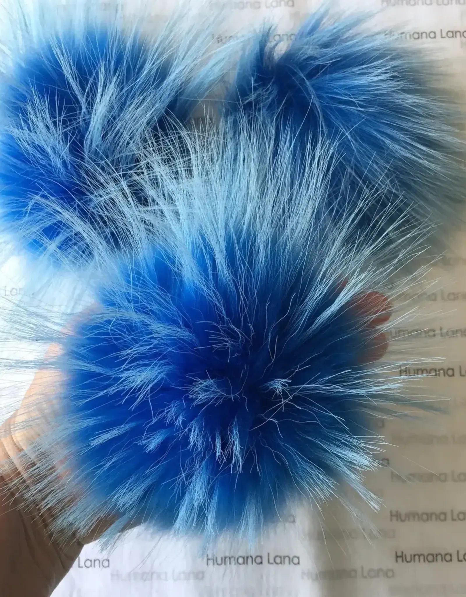 Humana Lana Racoon Fur baby blue 17-18 cm