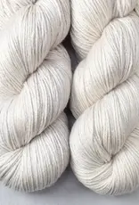 Miss Babs Big Silk white peppercorn