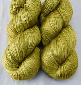 Miss Babs Big Silk moss