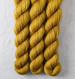 Miss Babs Yowza Mini antique brass