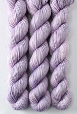 Miss Babs Yowza Mini valiant grapes