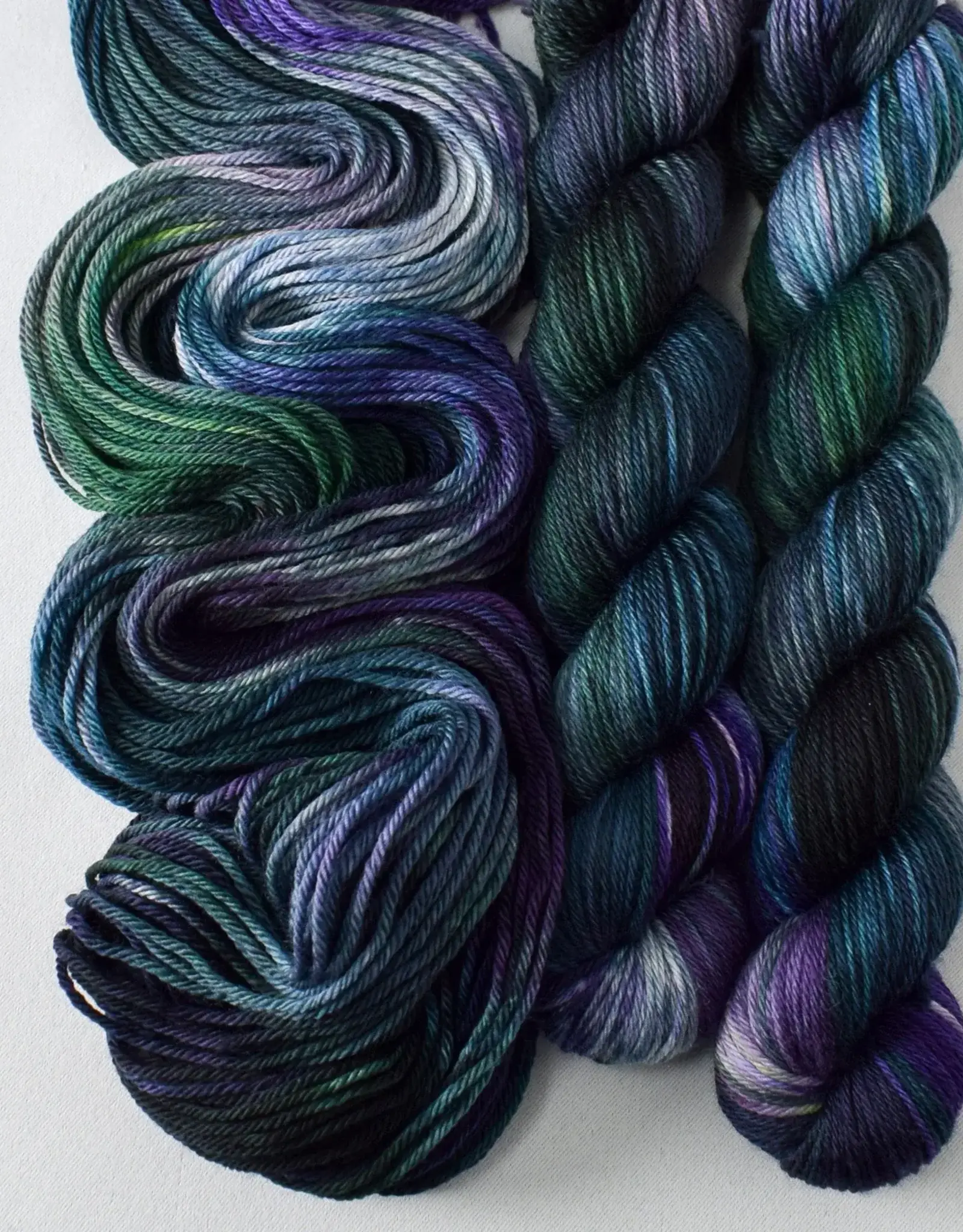Miss Babs Yowza Mini iris jubilee