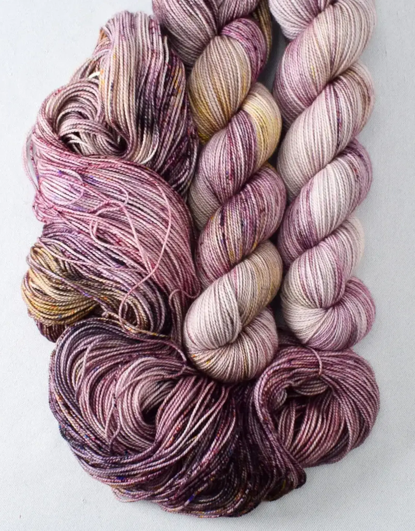 Miss Babs Yummy 2 Ply Toes autumn toad lily