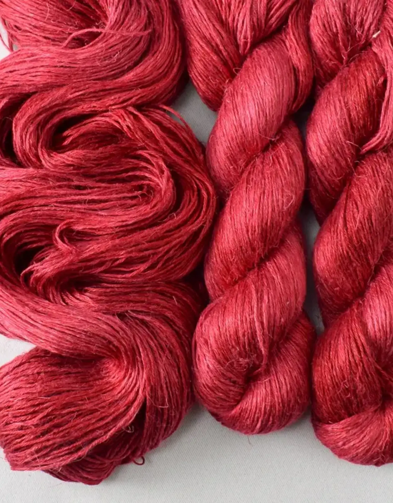 Miss Babs Damask dark andromeda