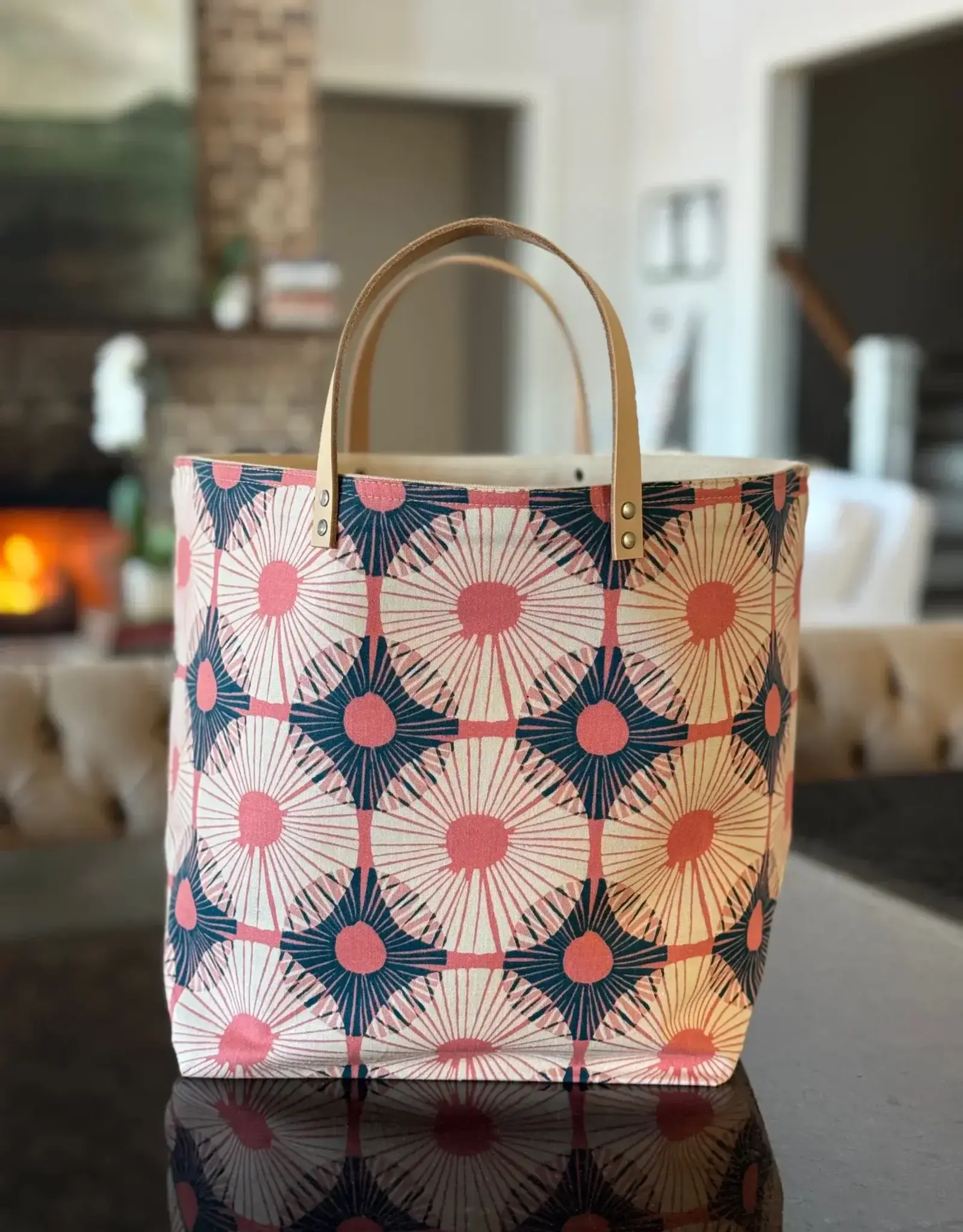 65 South Lily Pad Pink Bucket Bag