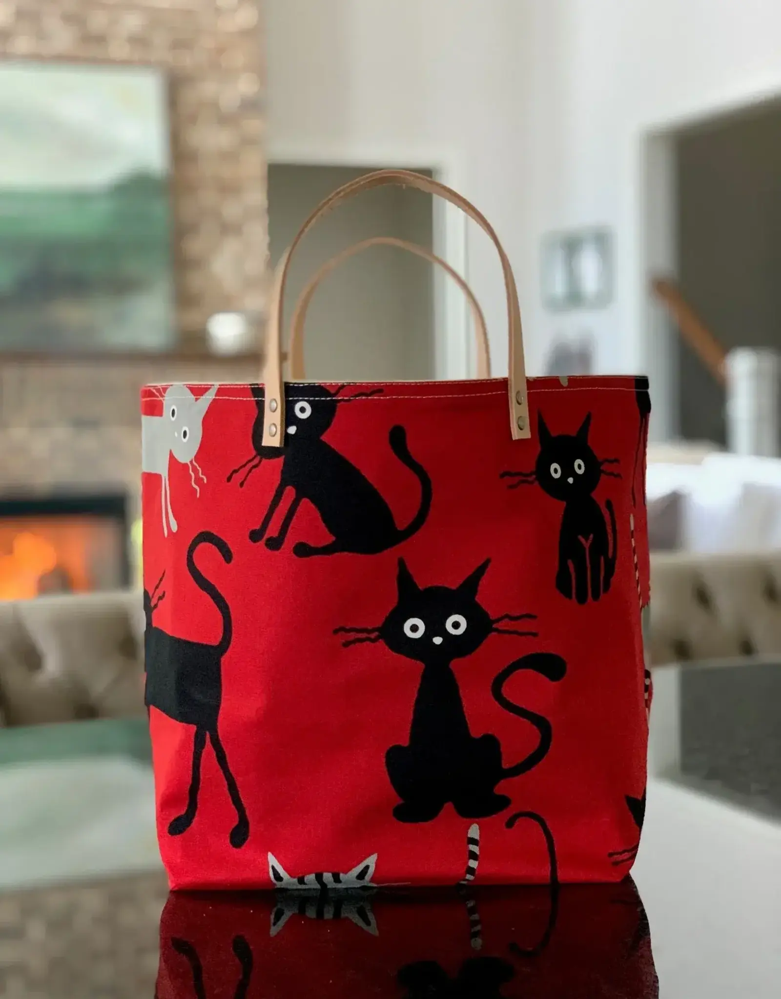 65 South Scaredy Cat Red Bucket Bag