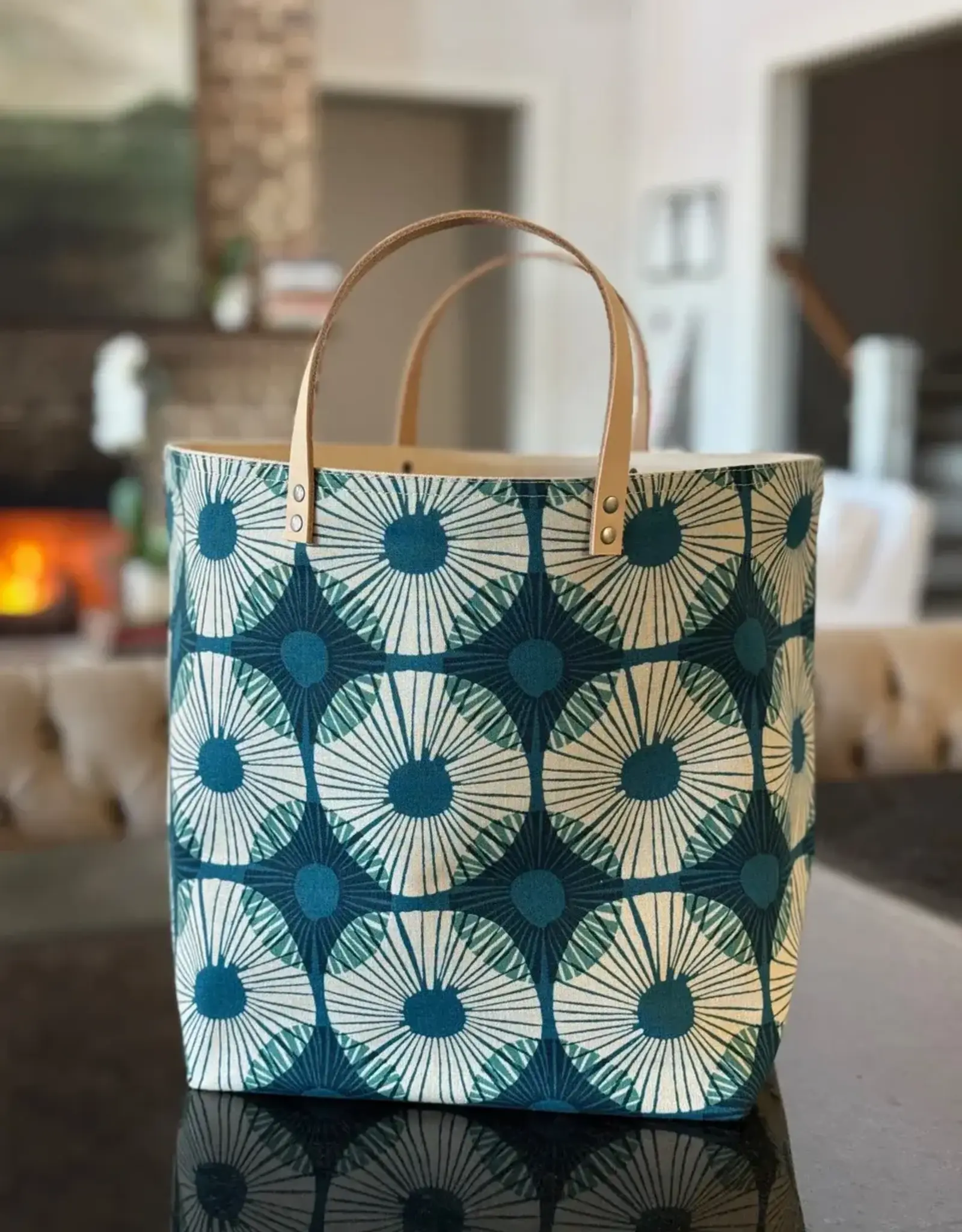 65 South Lily Pad Blue Bucket Bag
