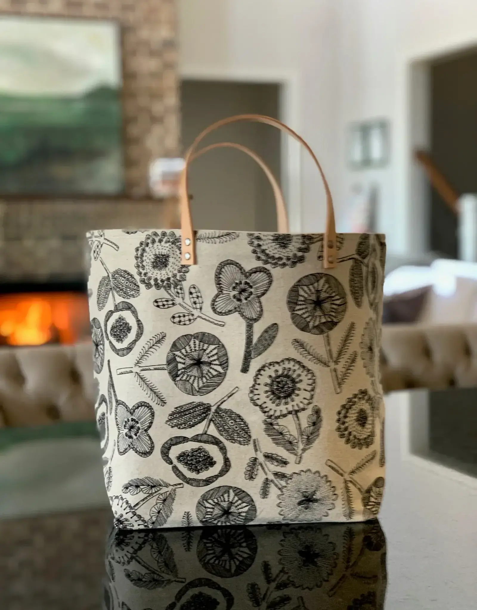 65 South Sketch Buds Bucket Bag