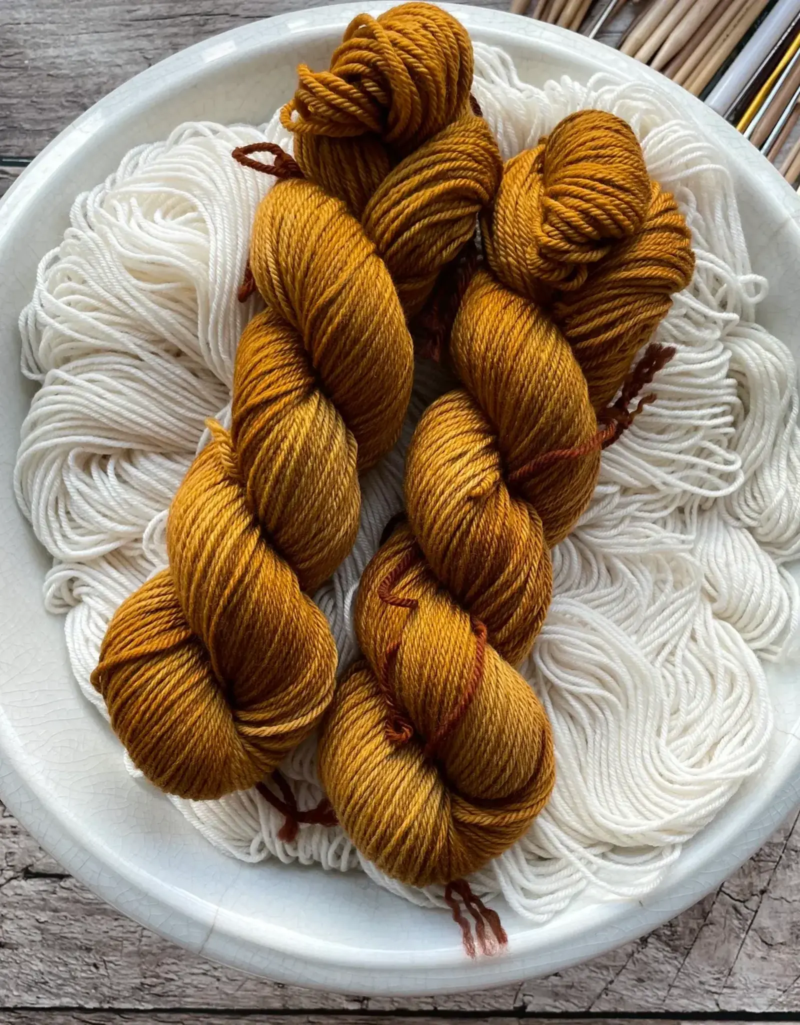 On The Round Cottage DK marigold