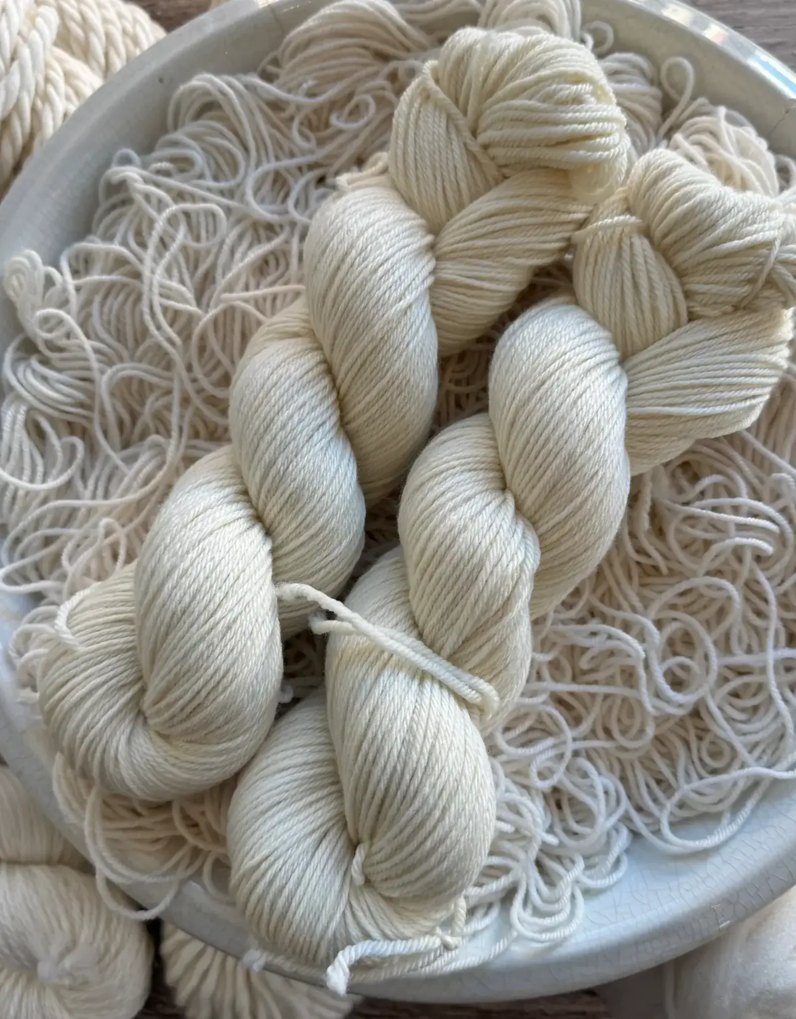 On The Round Cottage DK natural