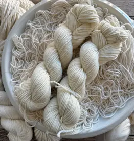 On The Round Cottage DK natural