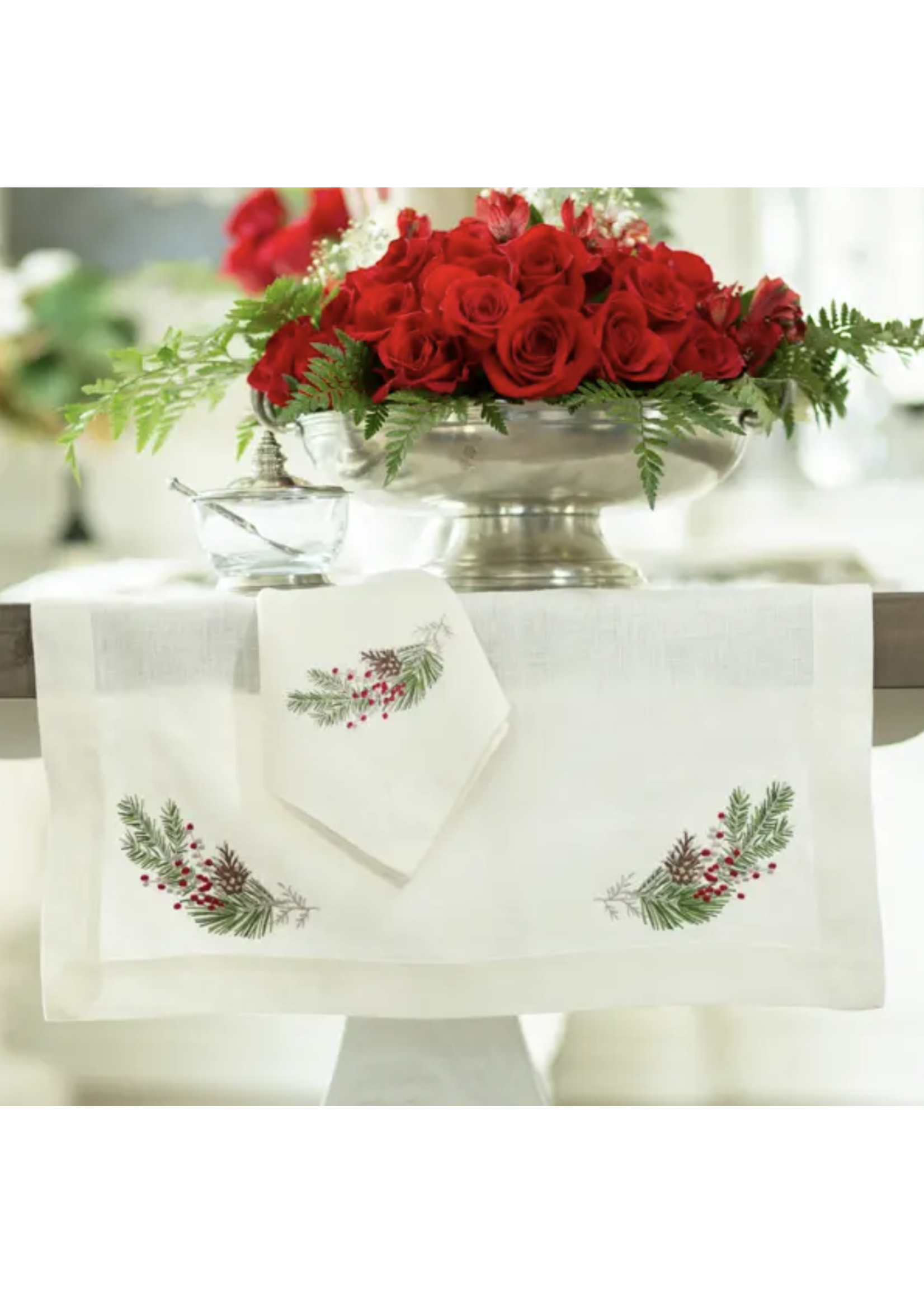 Crown Linen Runner - Natale Sprig - Cream 108"