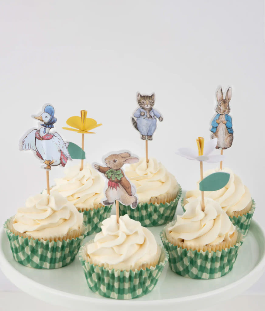 Peter Rabbit In the Garden Cups - Fancy Flours