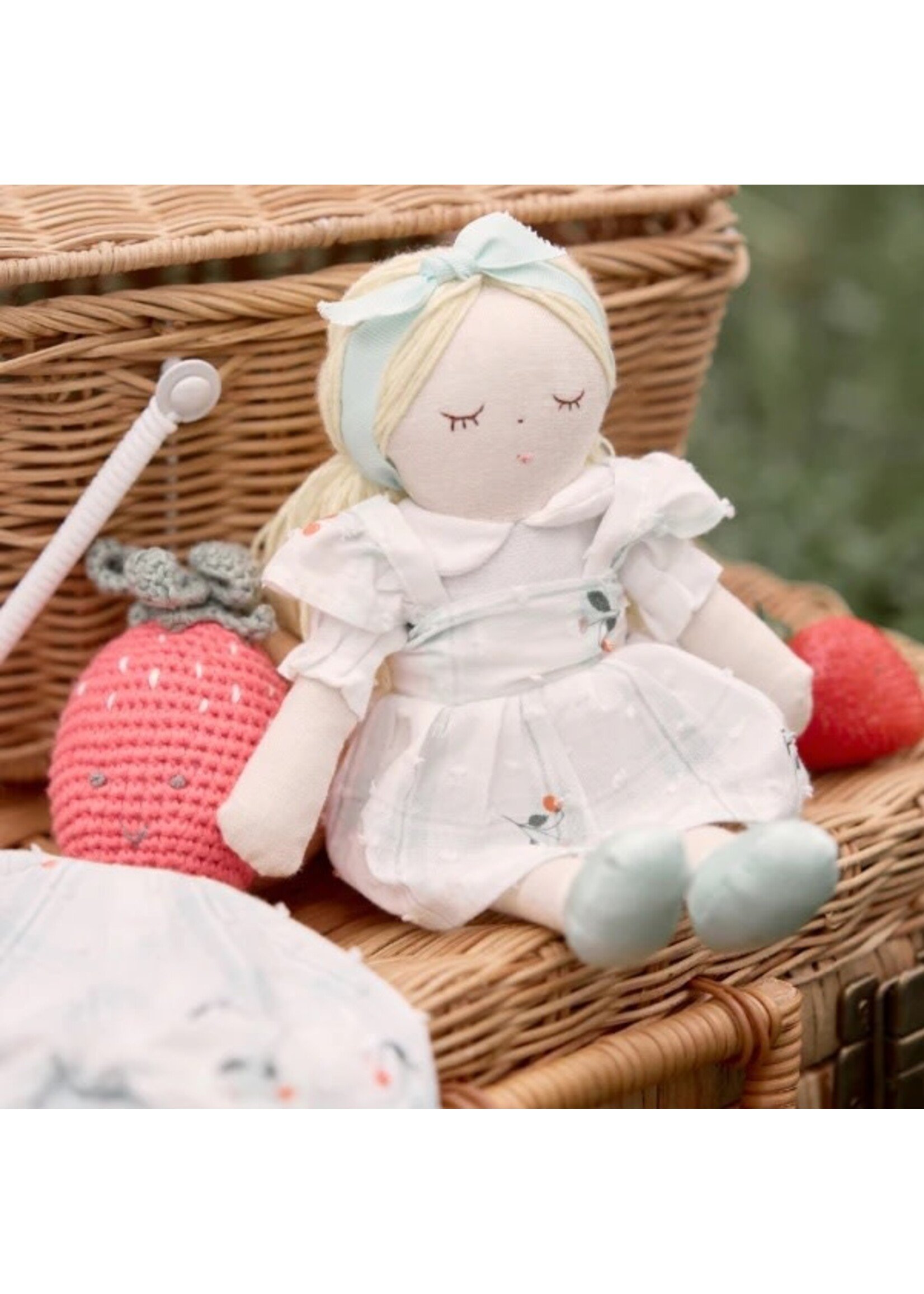 Boxed Linen Amelia Doll