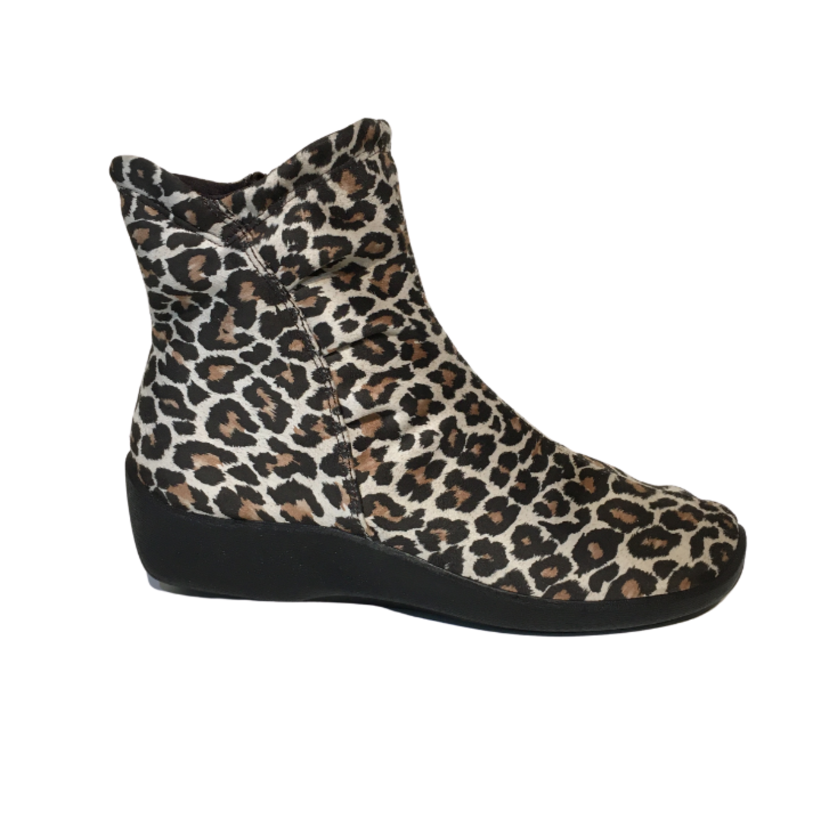 Arcopedico L19 LIMITED EDITION leopard only size 42