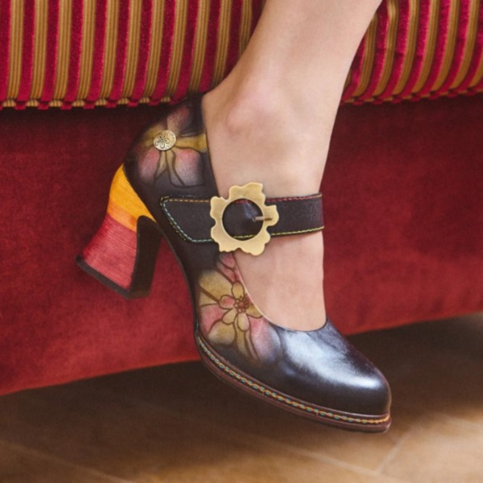 Laura Vita A1-18956D1 only size 41