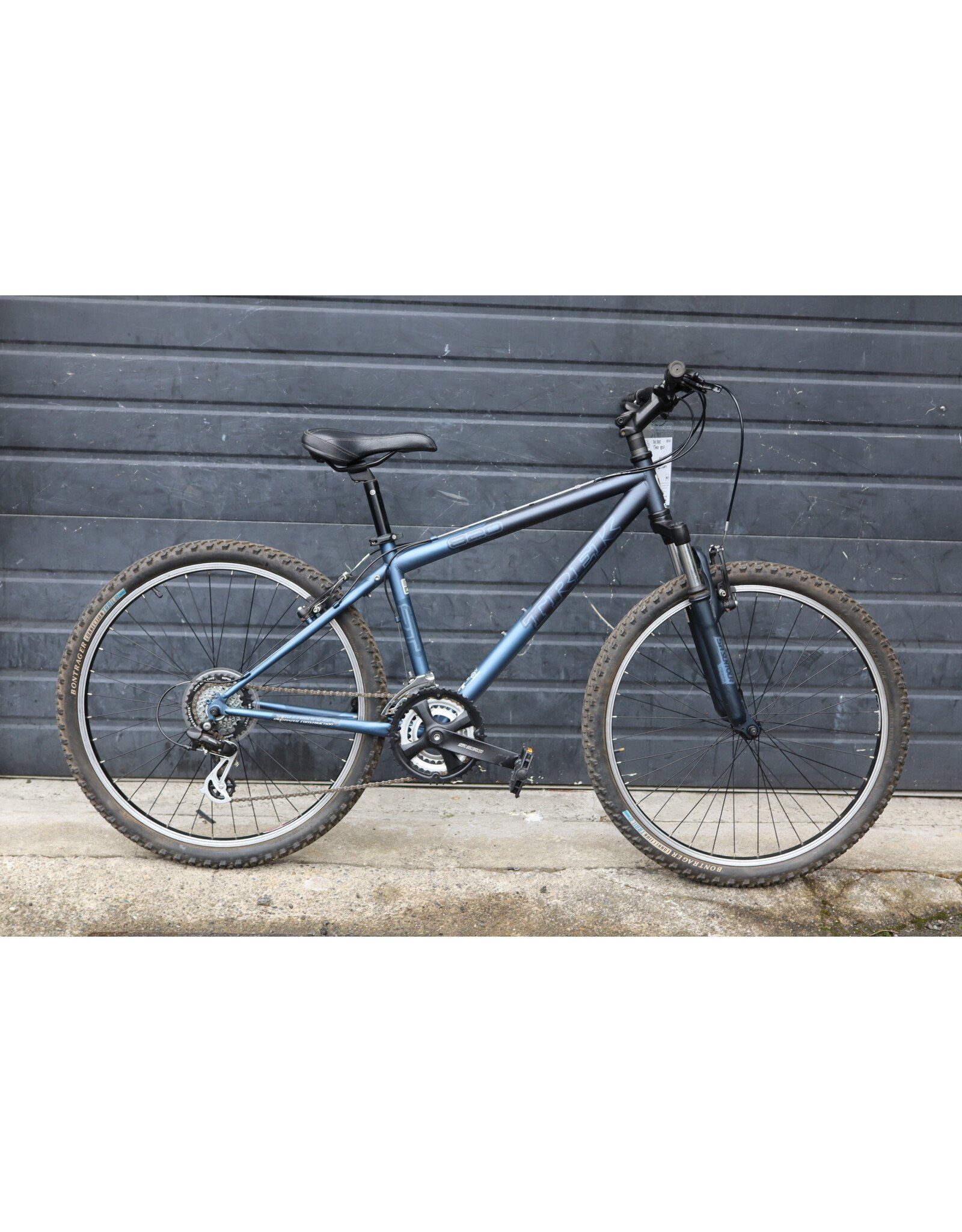 Trek 16" Trek 820