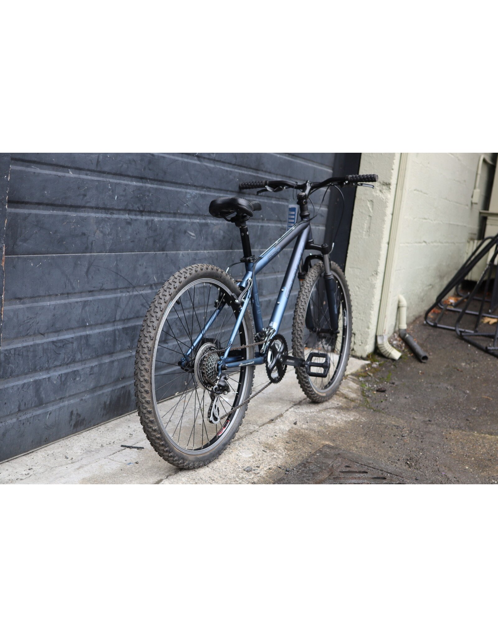 Trek 16" Trek 820