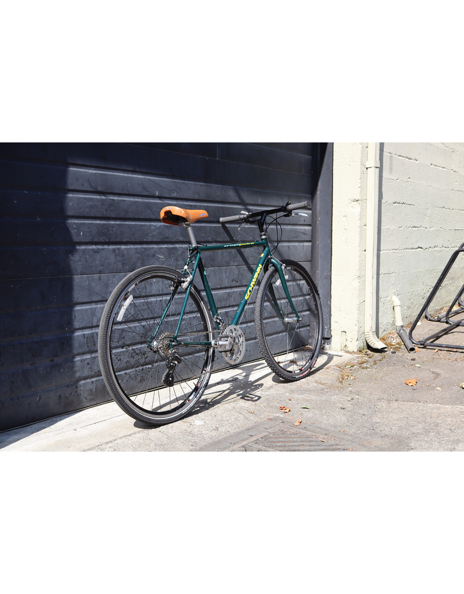 Schwinn 20" Schwinn Cross Point