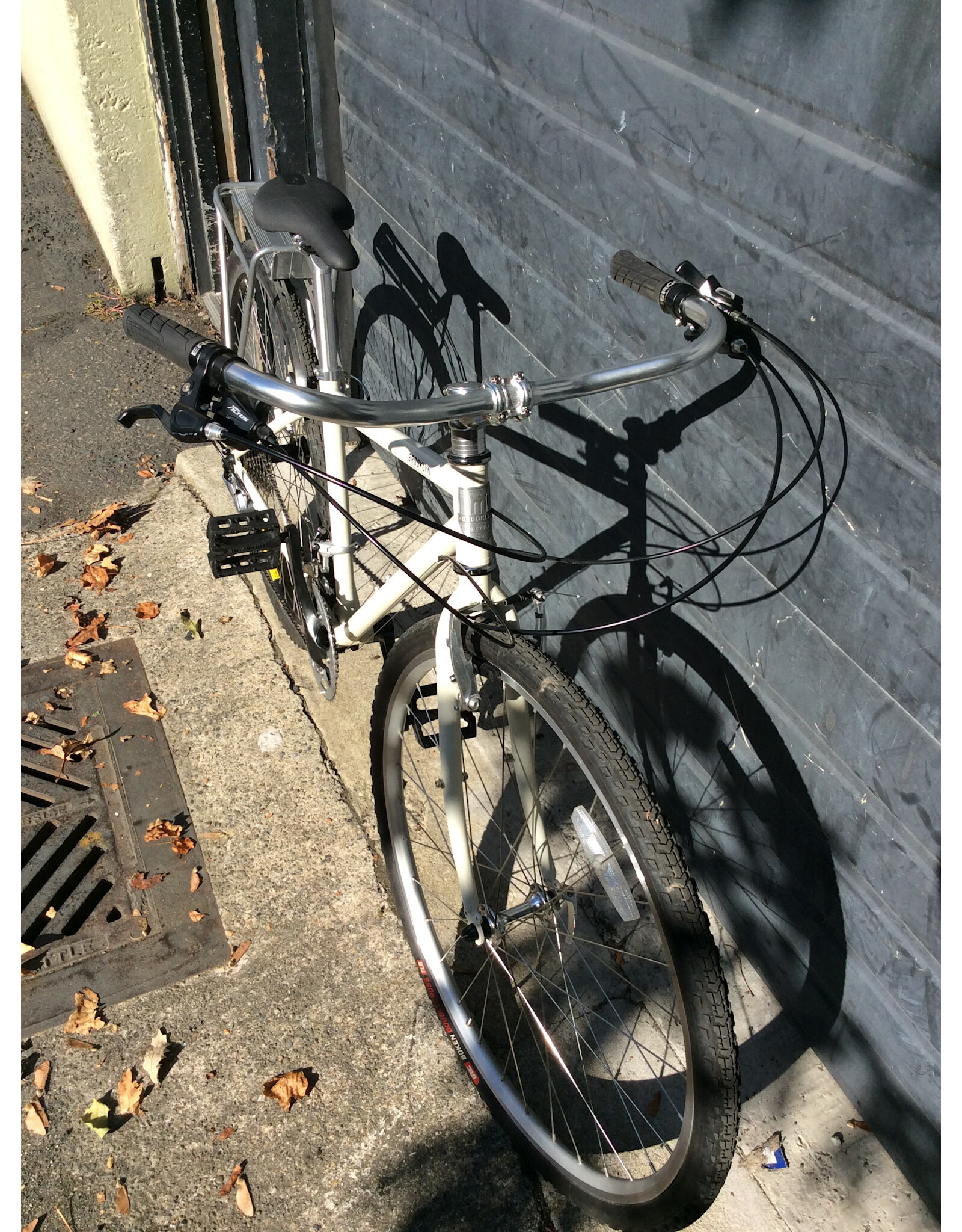 Brooklyn 16" Brooklyn Lorimer