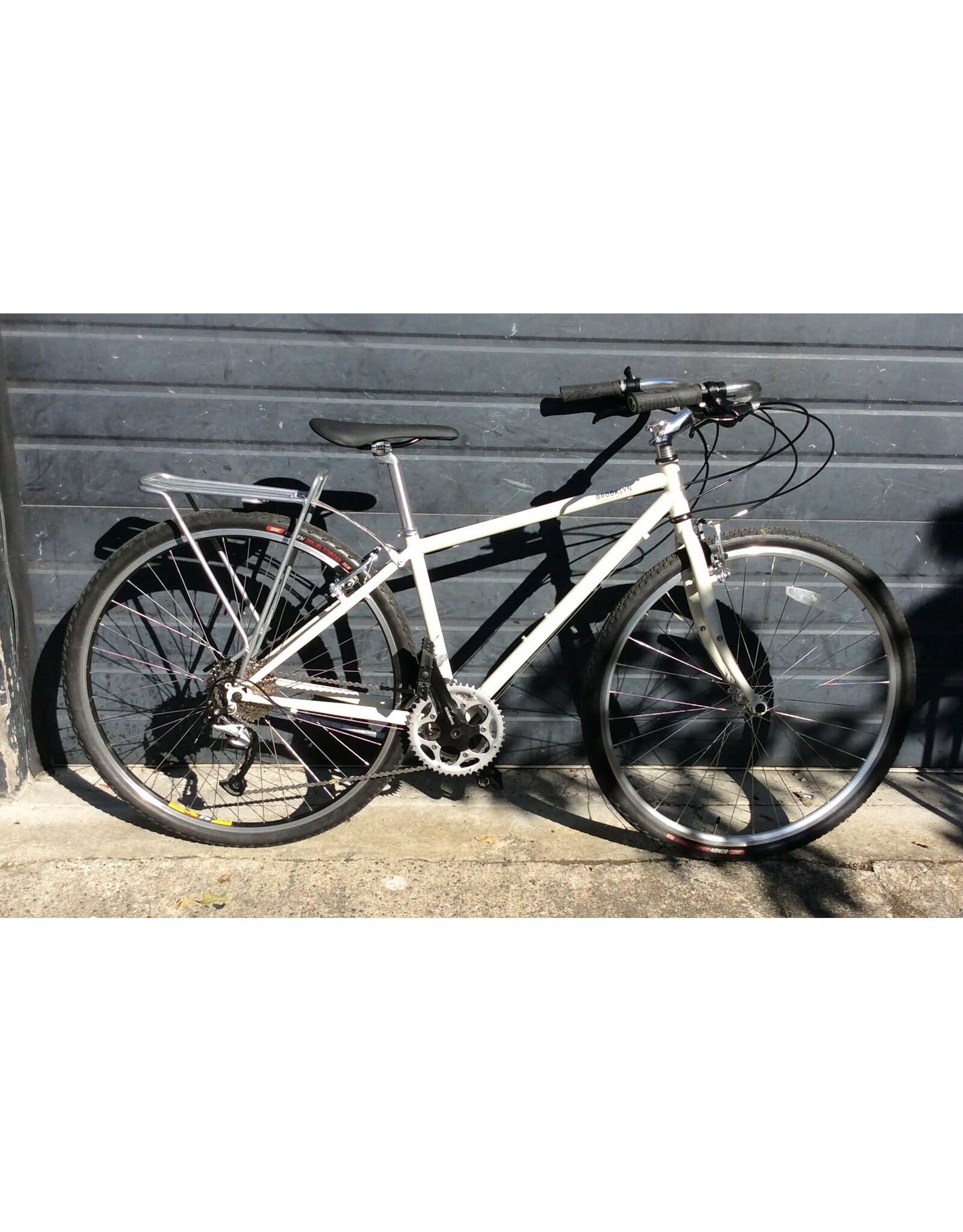 Brooklyn 16" Brooklyn Lorimer