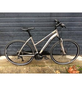 Breezer Large Breezer Villager