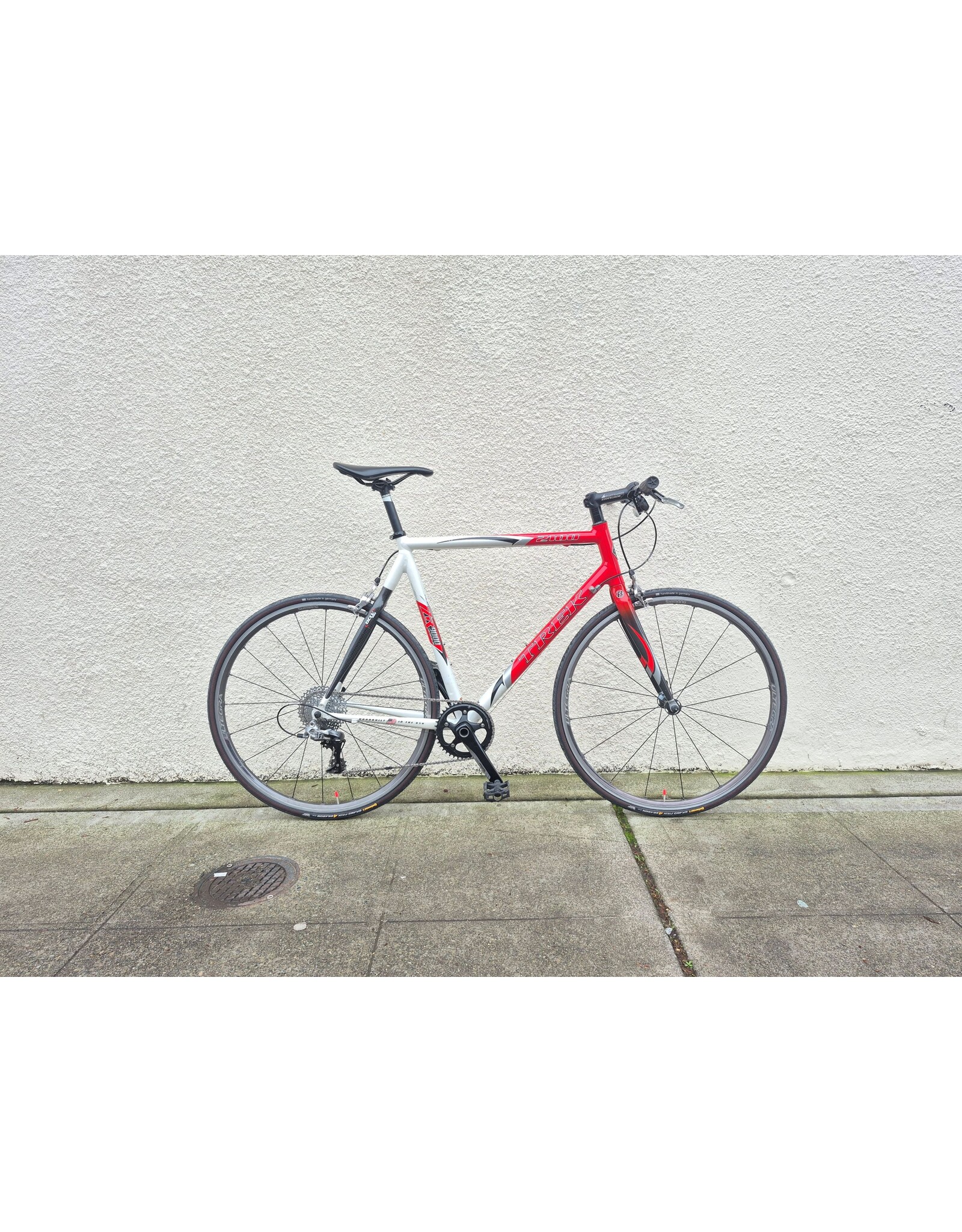 Trek 58cm TREK 2100 Flat-Bar