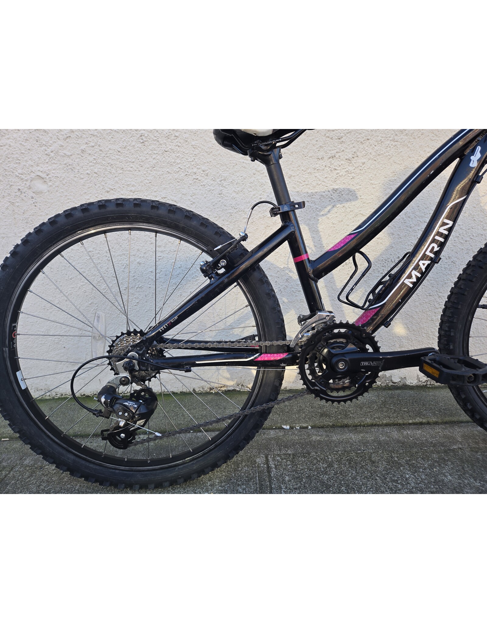 24" Marin Bayview Trail