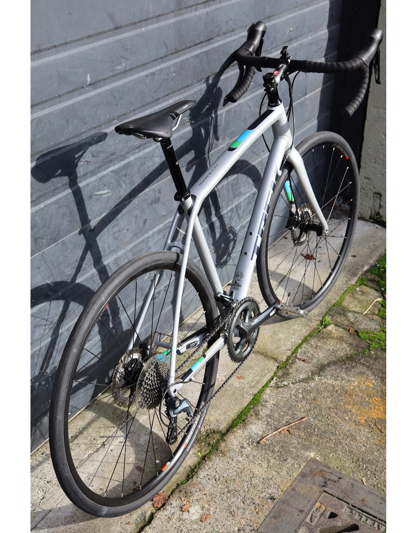 Trek 56cm Trek Domane ALR4