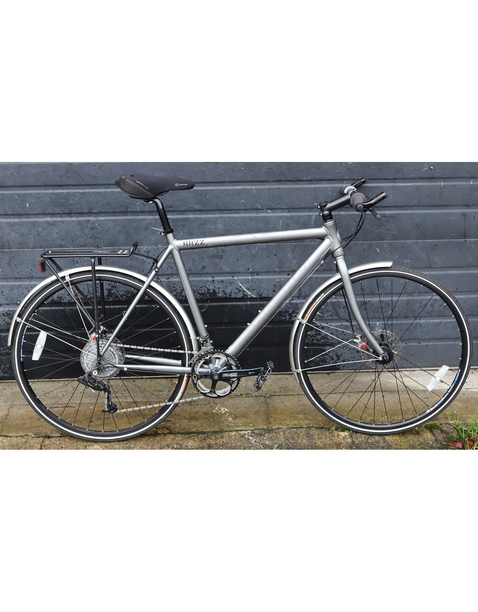 Novara 21" Novara Buzz