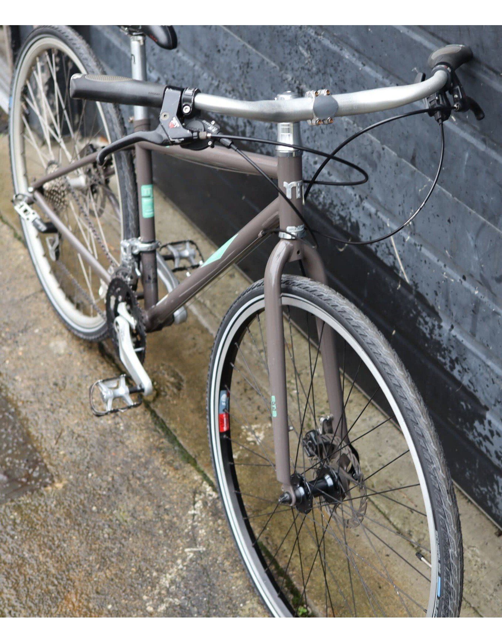 Novara 15" Novara E.T.A.