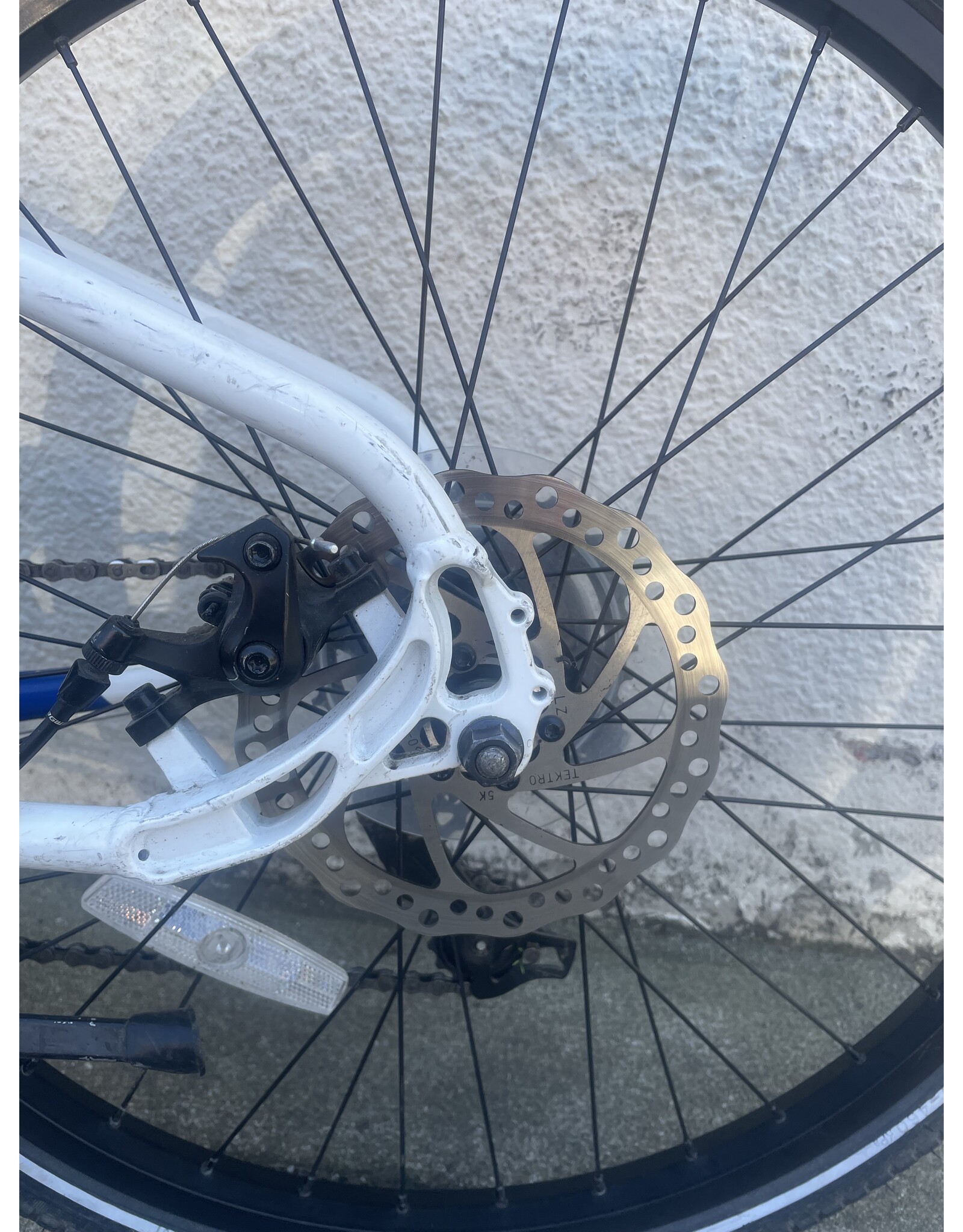 Novara 24" Novara Meno