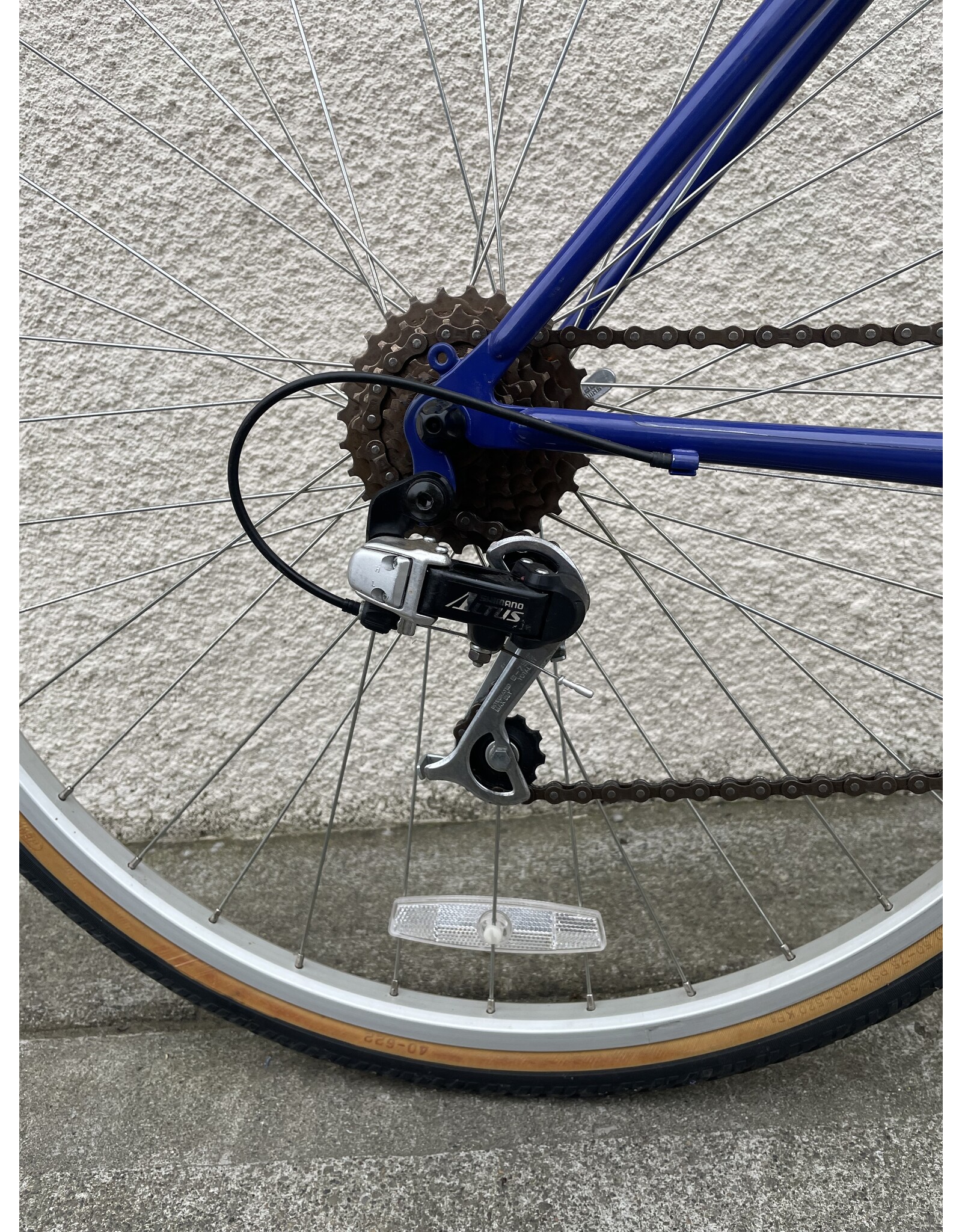 Novara 18.5" Novara Corsa