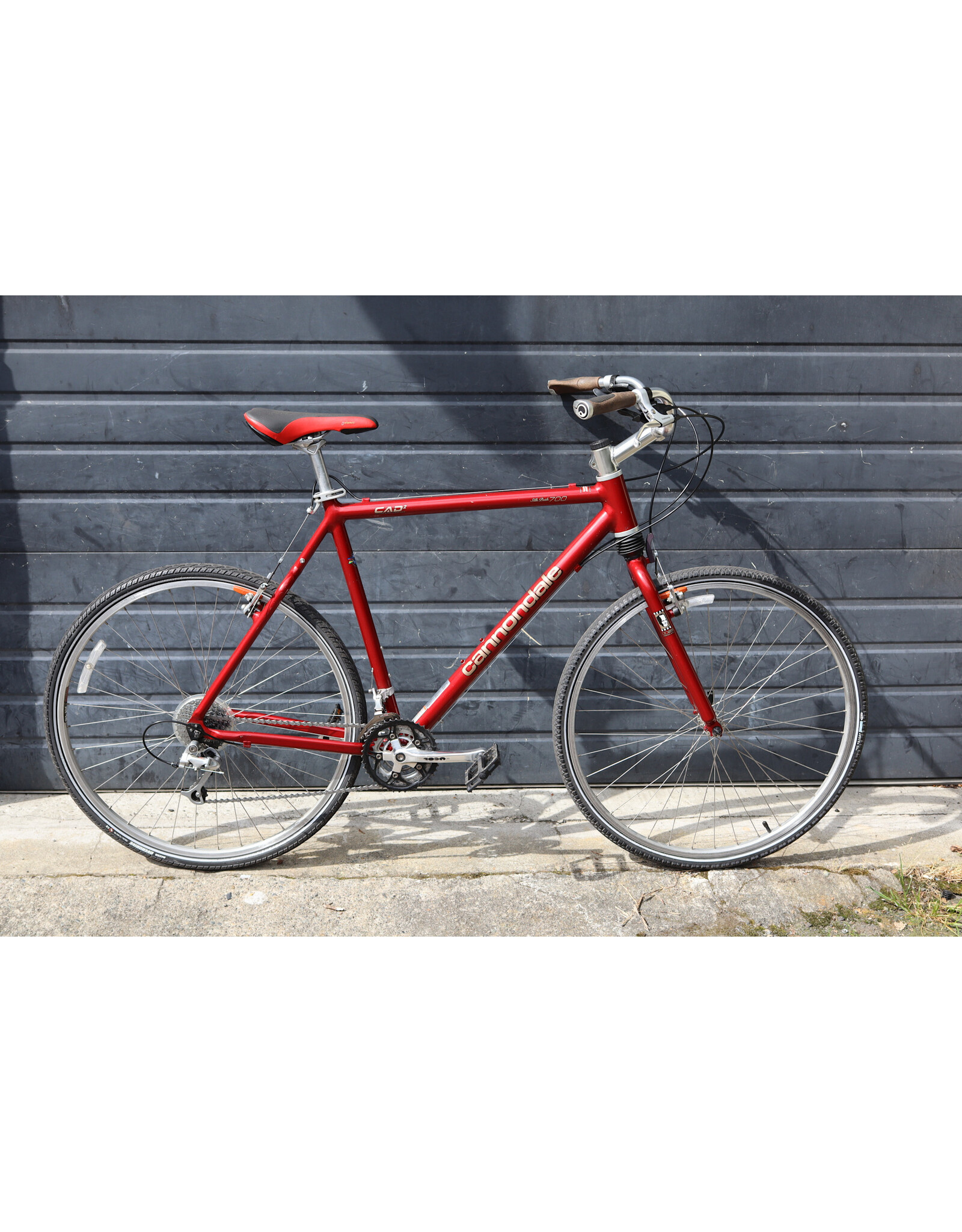 Cannondale 56cm Cannondale Silk Path 700