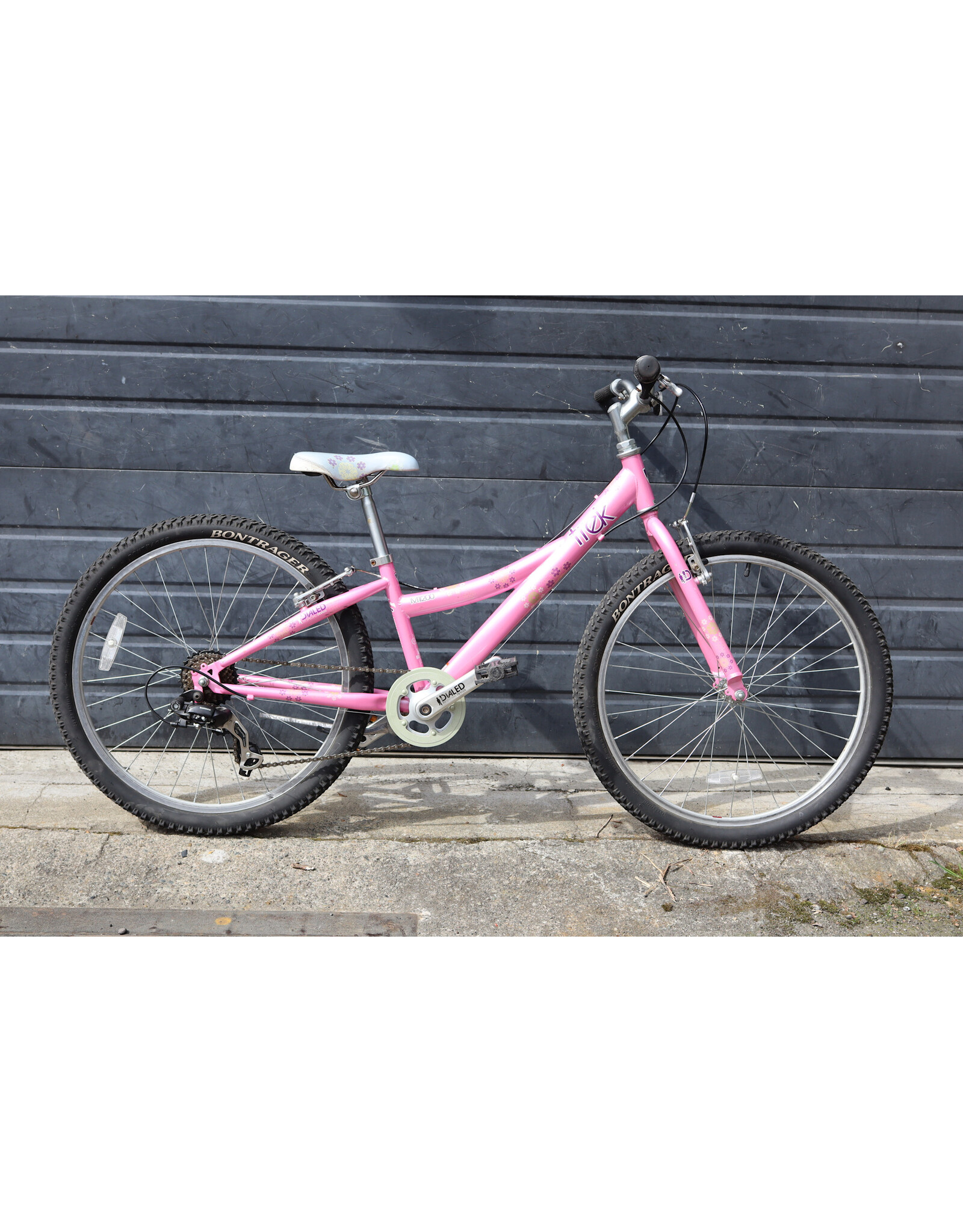 Trek 24" Trek MT200