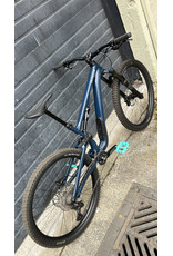 Specialized Large (S4) Specialized StumpJumper