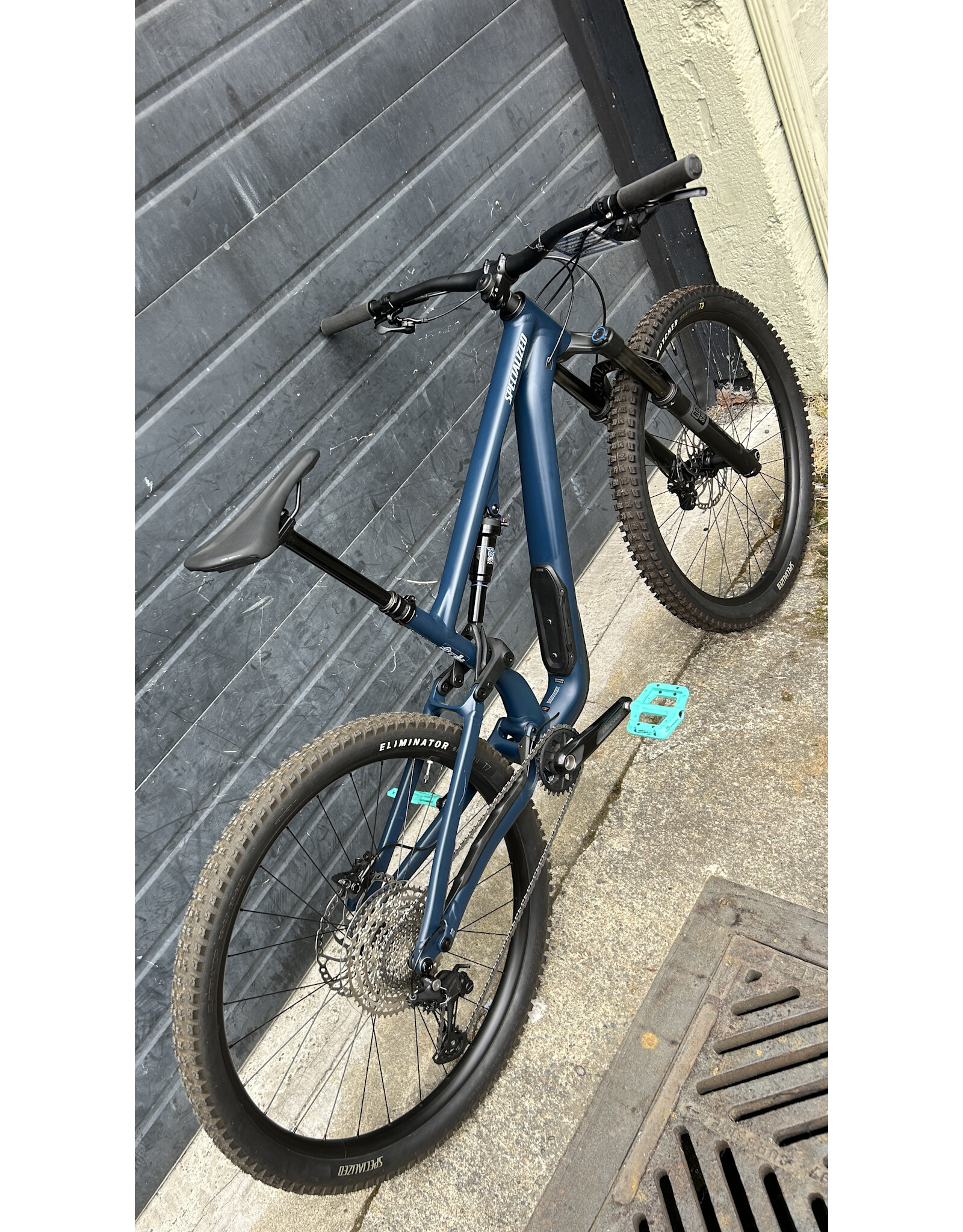 Specialized Large (S4) Specialized StumpJumper