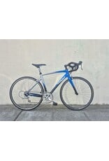 Giant Medium Giant Defy