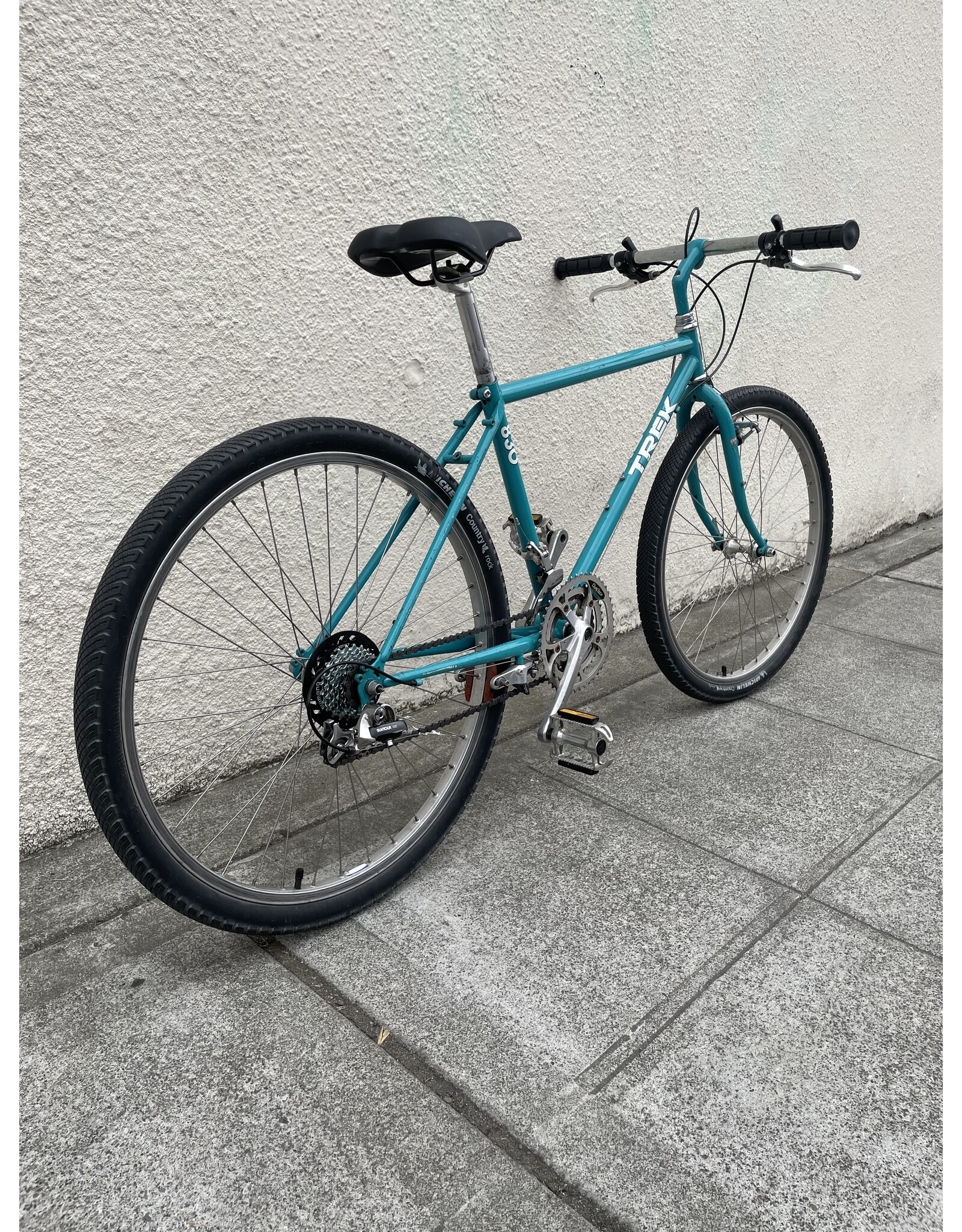 Trek 16" Trek 830