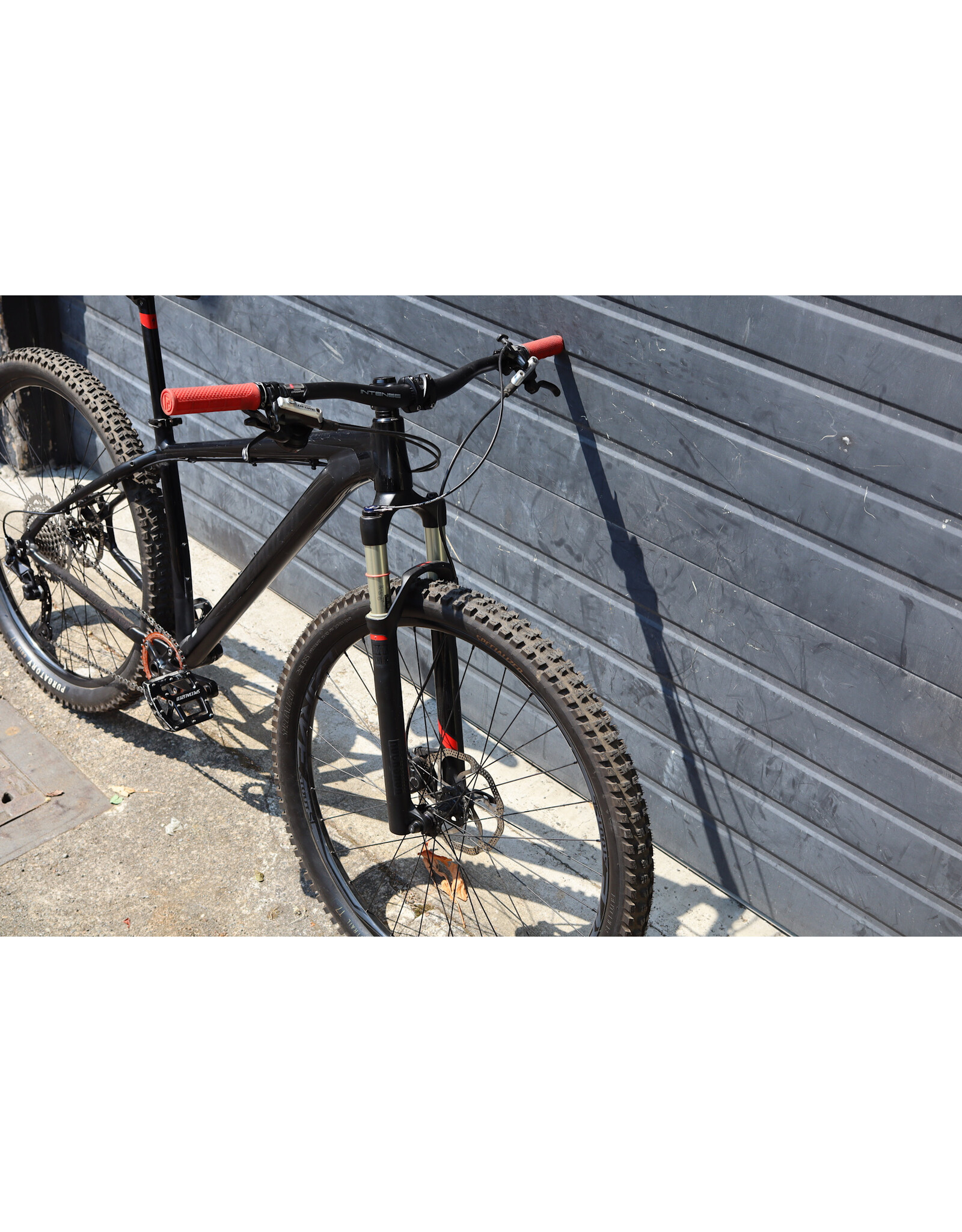 Specialized 17.5" Specialized Carve Expert