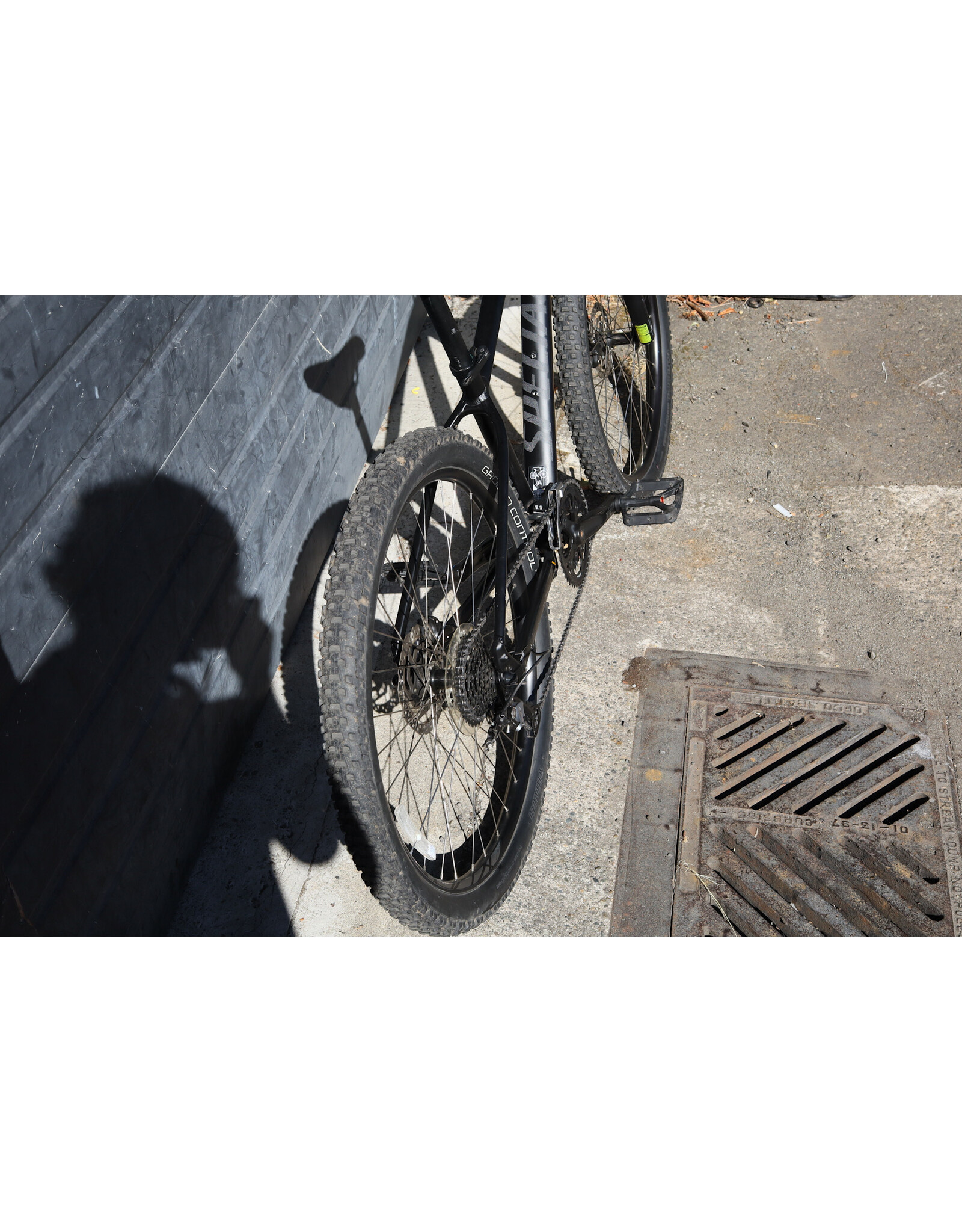Specialized Medium Specialized Pitch