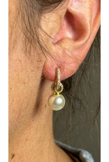 FAYE PEARL DROP EARRING